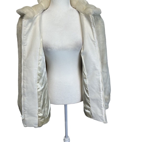 Vintage 80s Jordache Faux Fur Coat |Fully Lined |Size 13/14 Ivory/White USA Made - Picture 8 of 16